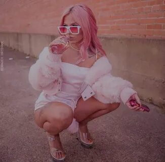 pinterest @ mnnxcxx Tay Money in 2019 Fashion, Bubble gum, G
