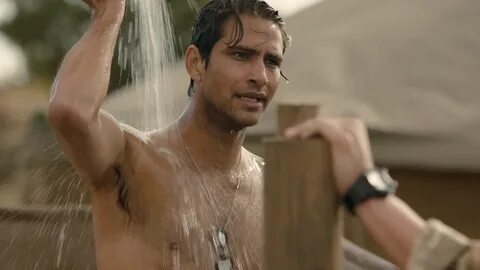 Shirtless Men On The Blog: Luke Pasqualino Shirtless