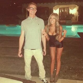 Pin on Paulina Gretzky Instagram Photos