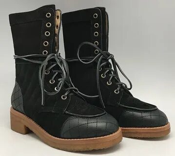 Осенние женские кожаные ботинки Chanel черные со шнуровкой -