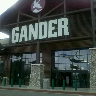 Gander RV & Outdoors (сейчас закрыто) - 3970 Southwest 3rd S