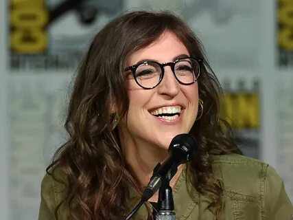 5 books actress and attachment parenting advocate Mayim Bial