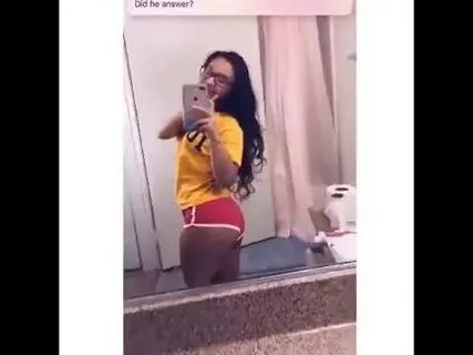 Alahna ly Twerking on Snapchat - YouTube