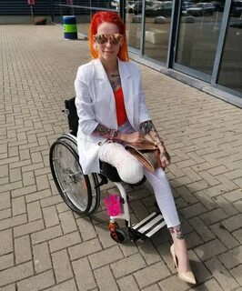 Tumblr Amputee lady, Wheelchair fashion, Fashion