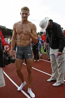 Photos: Decathletes shirtless - Outsports