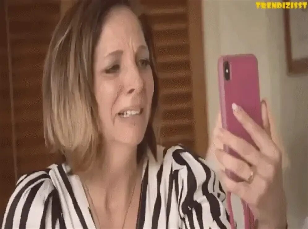 Ugly Selfie GIF - Ugly Selfie Crying - Discover & Share GIFs