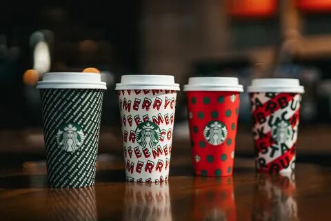 Starbucks раздаст бесплатные многоразовые чашки для празднич