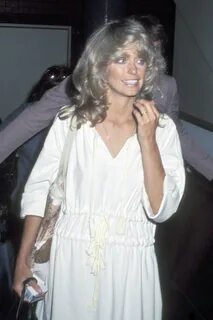 40 Vintage Icons Who Traveled in Style Farrah fawcett, Trave