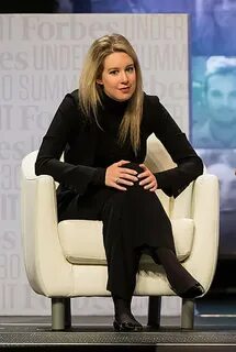 50 Hot Elizabeth Holmes Photos Will Make Your Day Better - 1