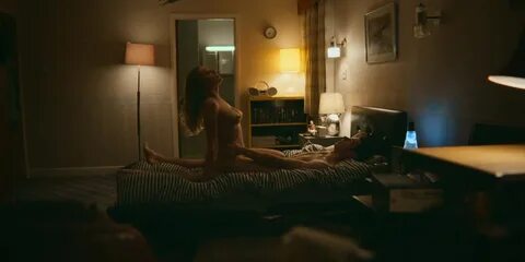 Эйми Лу Вуд голая - Сексуальное просвещение s01e01 (2019) Er