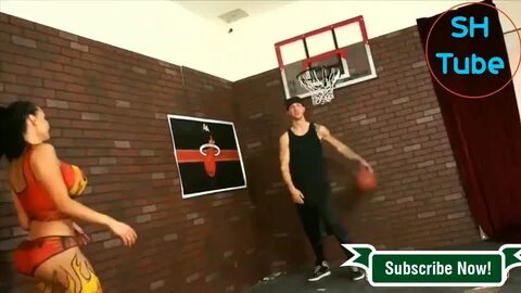 Amy Anderssen Playing Basketball With Her Friends - YouTube