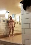 Guy nude in locker room - Admos.eu