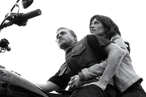 Maggie Siff as Tara Knowles in Sons of Anarchy - Maggie Siff