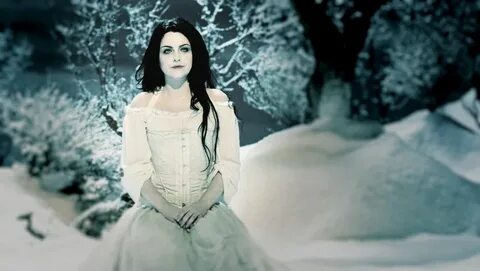 amy lee's dress- lithium video Amy lee, Amy lee evanescence,