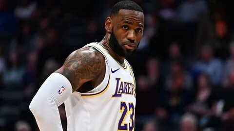 LeBron James reacts to Jazz announcers' rant over sideline c
