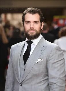 Henry Looking Suave In Grey At The Jameson Empire Awards Hen