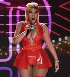 BET Awards 2018 Nicki Minaj suffers wardrobe malfunction in 