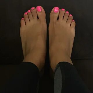 Presilah Nunez's Feet wikiFeet