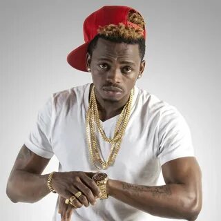 Diamond Platnumz Arrives In Uganda With Mother - Chano8