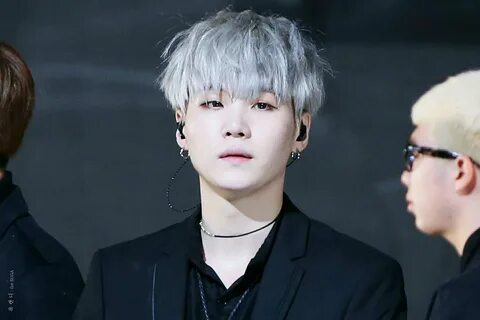 vitalysus adlı kullanıcının Min Yoongi panosundaki Pin (Görü