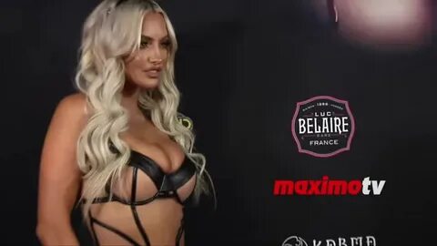 Lindsey pelas 2018 kandy halloween party red carpet - XXX ви