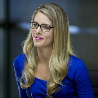 Blu-ray Forum - View Single Post - Emily Bett Rickards Appre