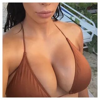 Hot Babes on Twitter: "Kim Kardashian Shows Off Her Pregnanc