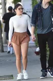 Ariel Winter Nips And Ass Cheeks Out For A Stroll Jihad Cele