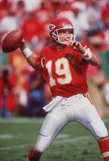 Joe Montana Kansas city chiefs football, Nfl kansas city chi