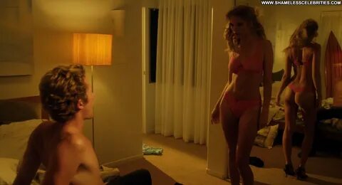 Mantervention Chloe Bridges Celebrity Hot Nude Posing Hot Bi