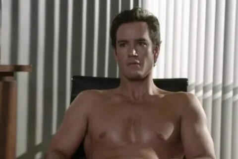 Mark-Paul Gosselaar Biography, Mark-Paul Gosselaar's Famous 