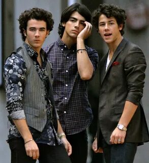 Jonas Brothers FAMILY THERAPY? Jonas brothers, Jonas brother