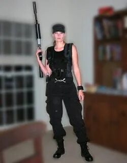 Homemade Sarah Connor Costume from Terminator 2 Zombie coupl