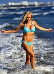 Kendra Wilkinson enjoys Mexican vacation with a girlfriend a