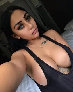 Instagram boob selfie