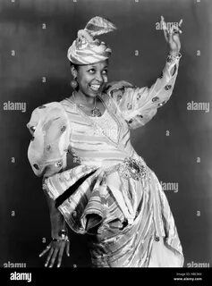 AS THOUSANDS CHEER, Ethel Waters, (singing 'Heat Wave'), Music Bo...