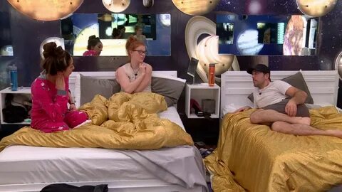 Big Brother Canada 5 - Group Right Before Emily Convo - Live