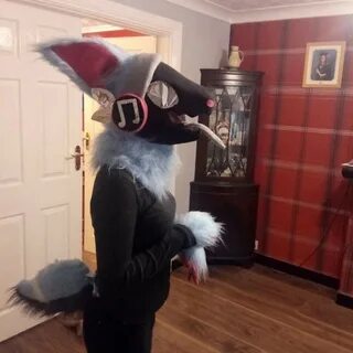 Surprise fursuit! (Scroll!) Furry Amino