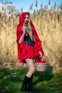 Atsu Ka Cosplay Little Red Riding Hood Cosplay Photo