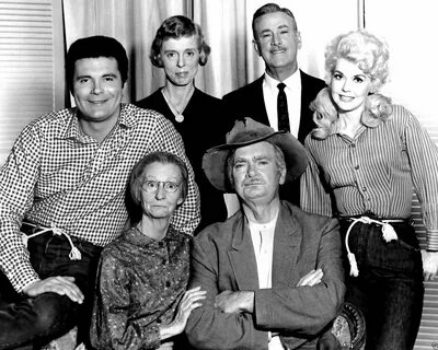 THE CAST FROM 'THE BEVERLY HILLBILLIES' - 8X10 PUBLICITY PHO