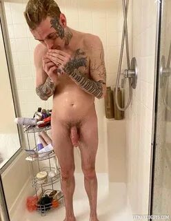 Rapper Aaron Carter gets naked sharing his cock - Fit Naked 