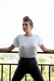 Lauren Cohan - Imgur