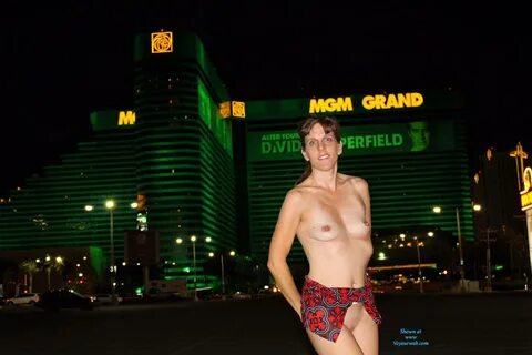 Las Vegas Showgirls Nude Ass Pussy