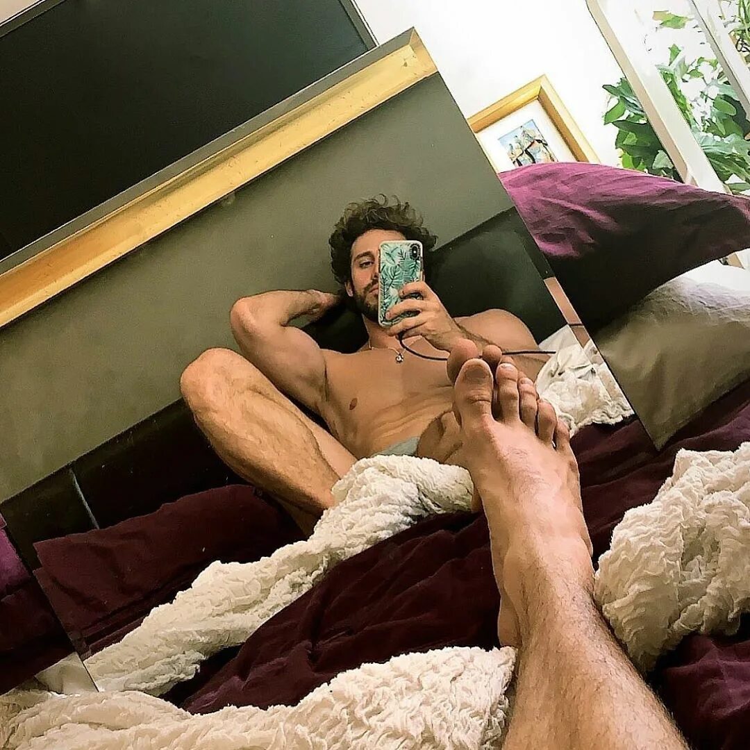 Lambda Garcia в Instagram: "Lazy Sunday" .