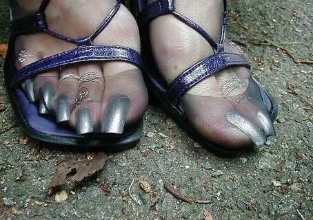 Sabines 's sexy long toe nails - 10 Pics xHamster