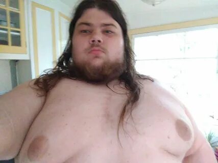 Pigs na Twitterze: "Look at how meaty my moobs are. #gay #ga