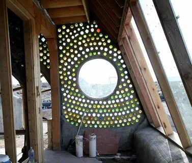 bottle wall. Earthship, Bottle wall, Bottle house