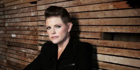 Natalie Louise Maines - Net Worth 2018, Bio & Wiki