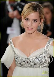 Emma Watson is a National Movie Award Angel: Photo 1407941 E