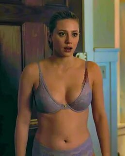 Lili Reinhart (Riverdale) - Top Nude Celebs